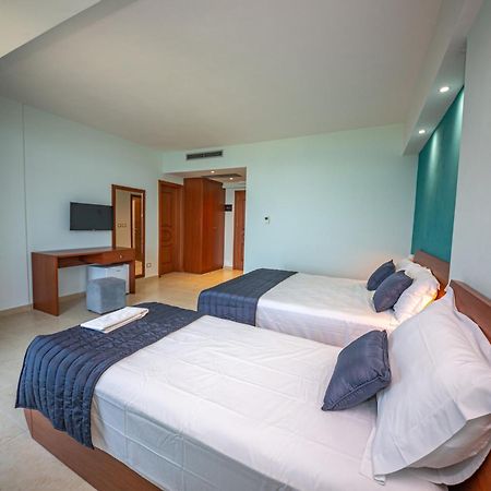 Hotel Borshi Szoba fotó