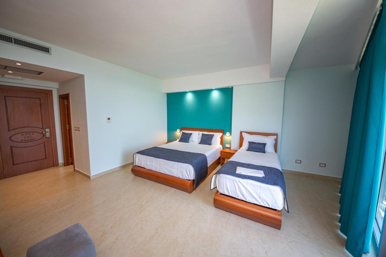 Hotel Borshi Kültér fotó