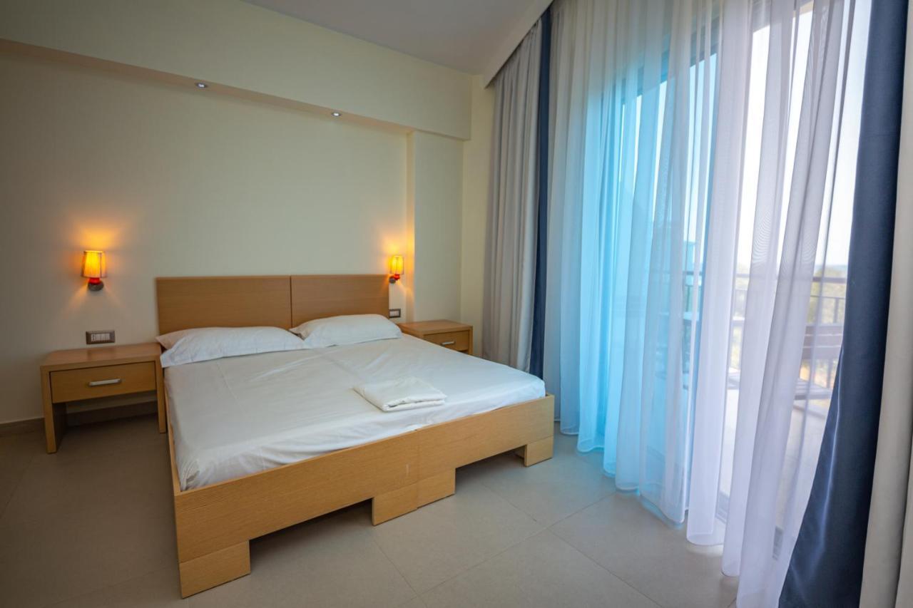 Hotel Borshi Kültér fotó
