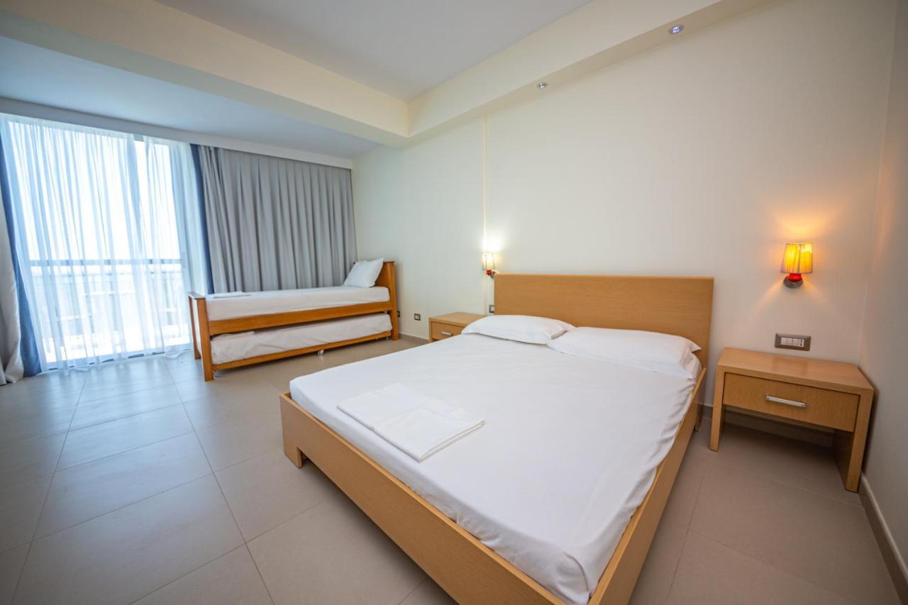 Hotel Borshi Kültér fotó