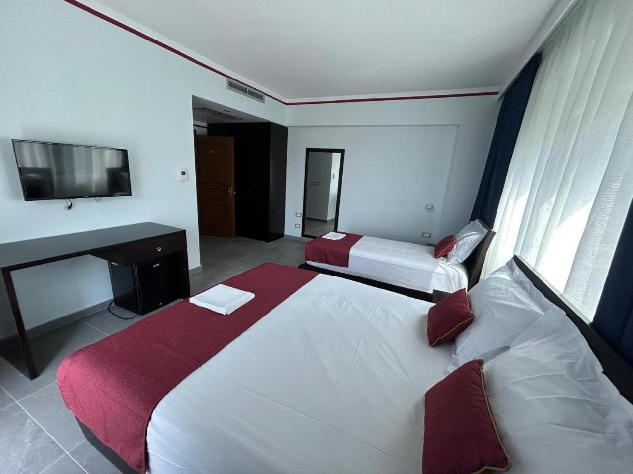 Hotel Borshi Kültér fotó