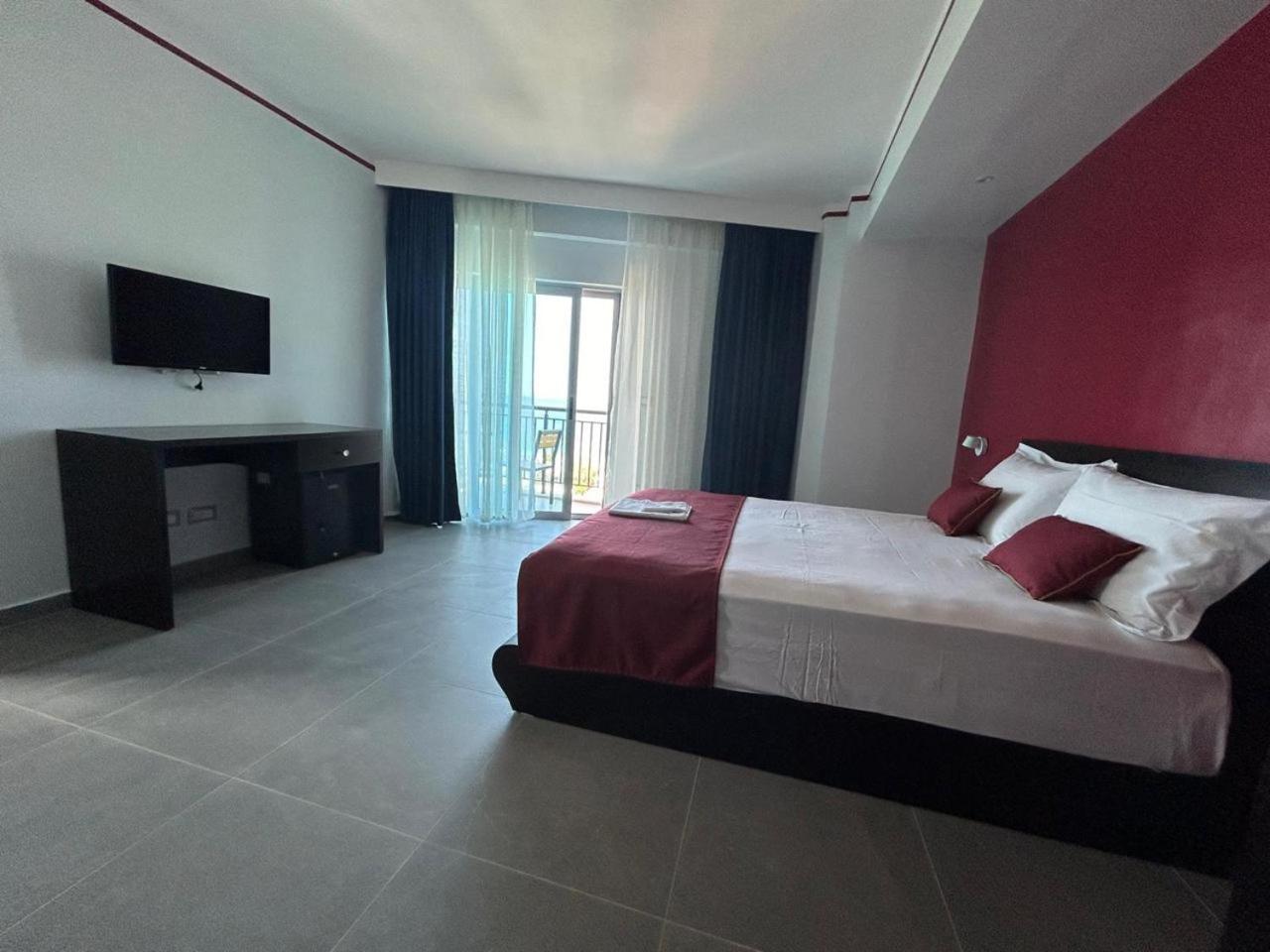 Hotel Borshi Kültér fotó
