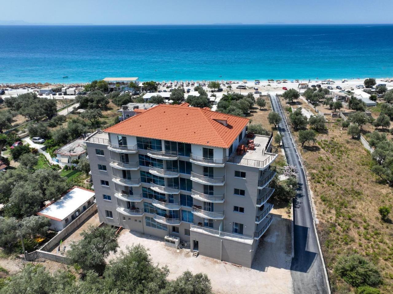 Hotel Borshi Kültér fotó