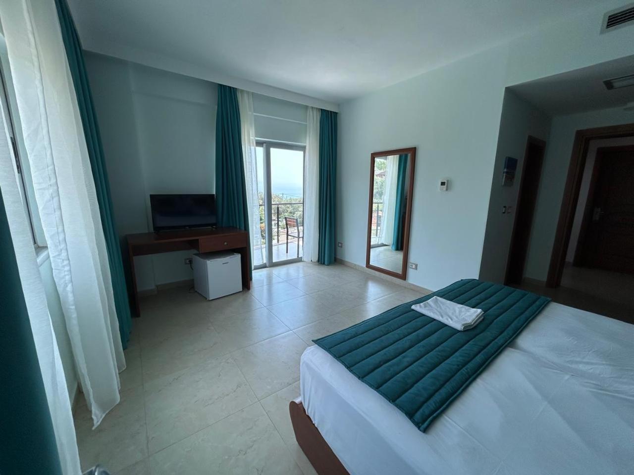 Hotel Borshi Kültér fotó